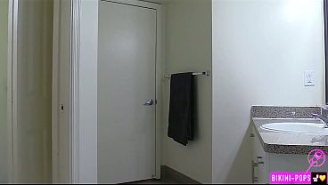 Katie Peeing Farting